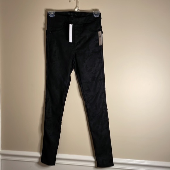 Sanctuary Denim Snake Print Ankle Jeans - Picture 6 of 6